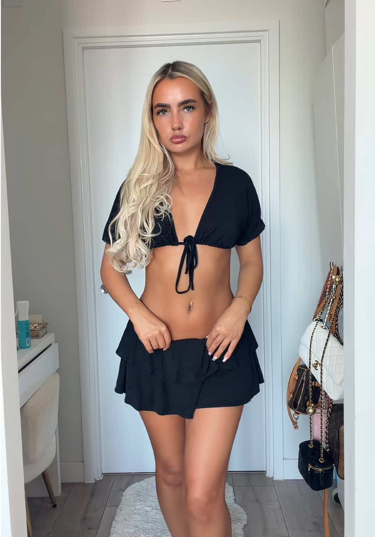 @chlo.snelson