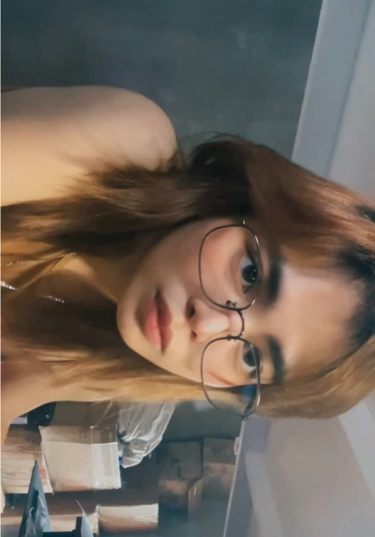 @M&Lambda;V.