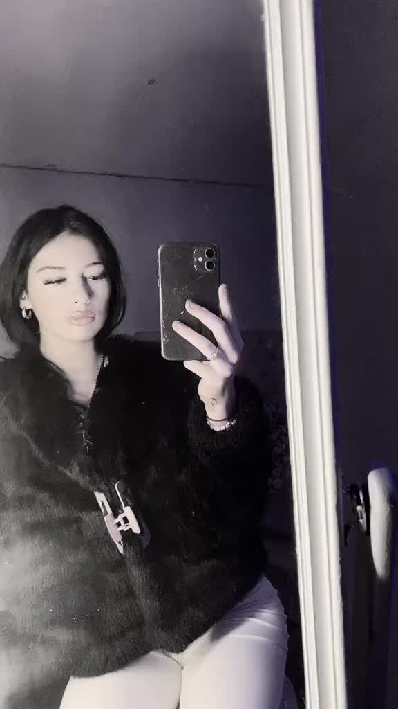 @𝓙𝓸𝓭𝔂 𝓜𝓪𝓬𝓪𝓾𝓵𝓮𝔂🥂🍒