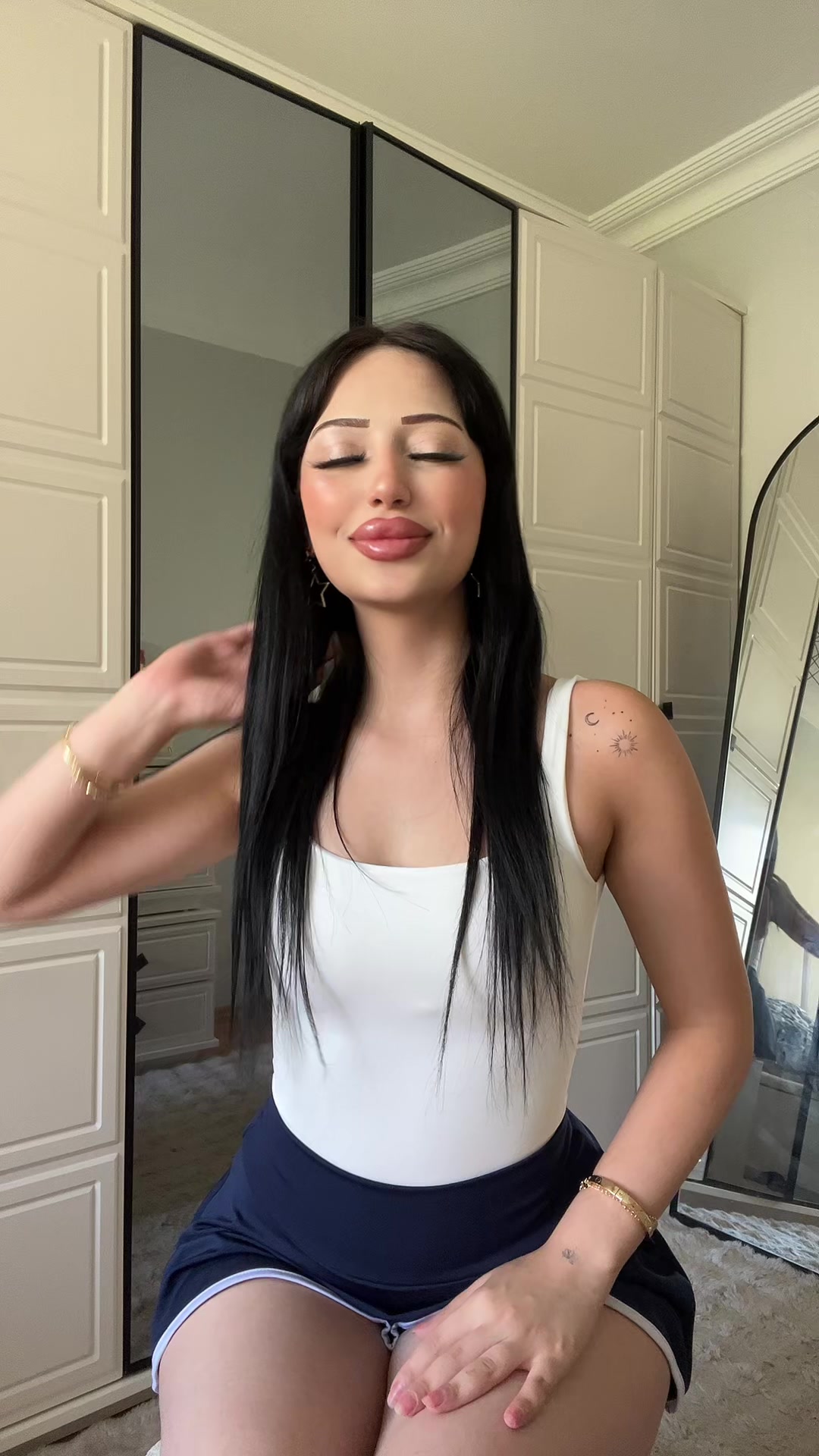 @latina