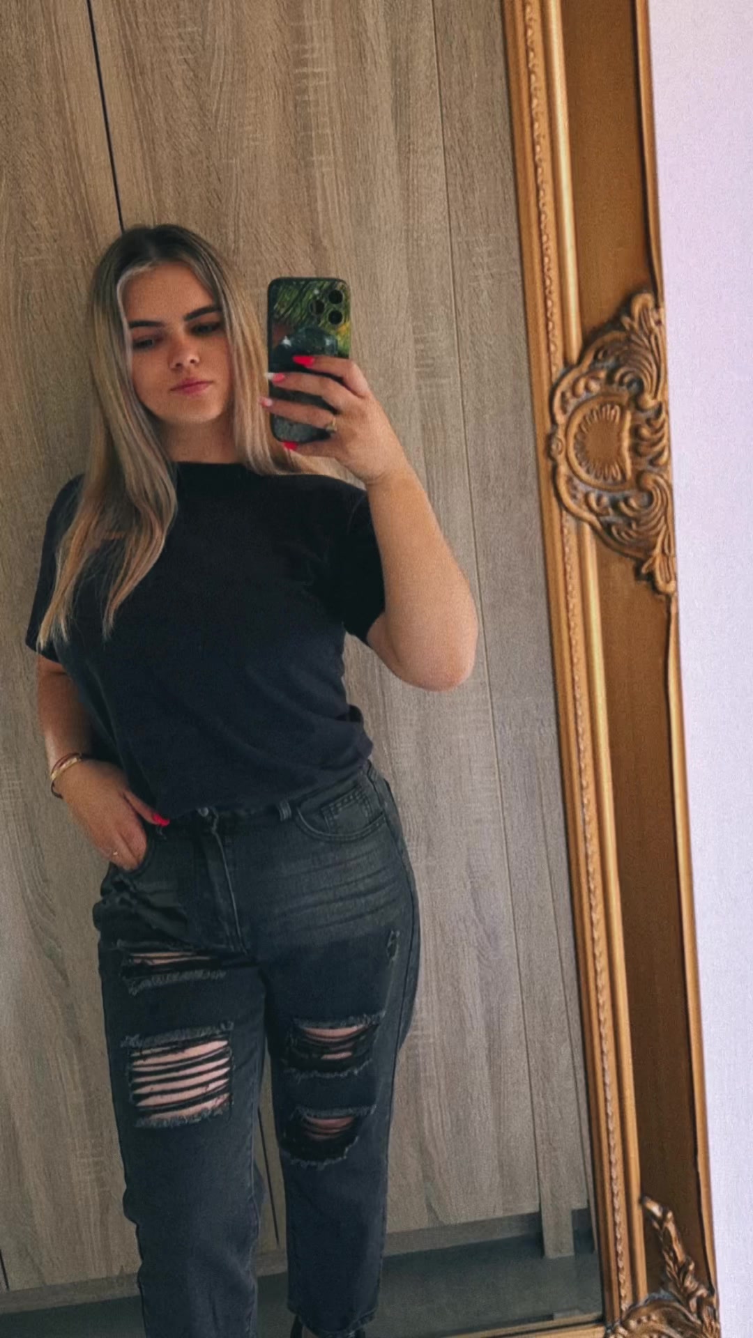 @deeea.9