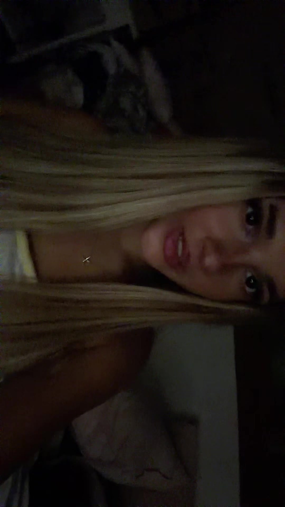 @dumb blonde