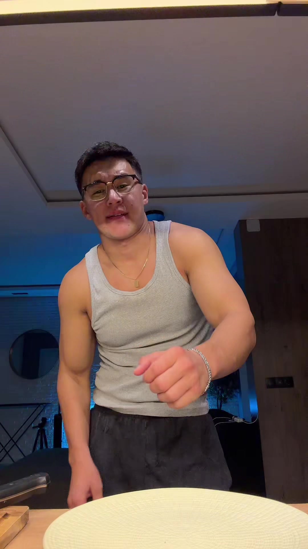 @Медет