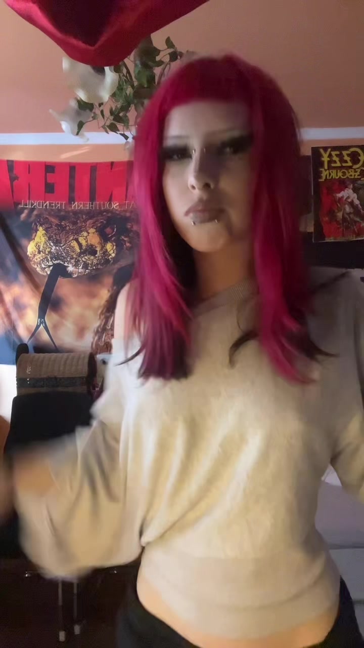 @🖤