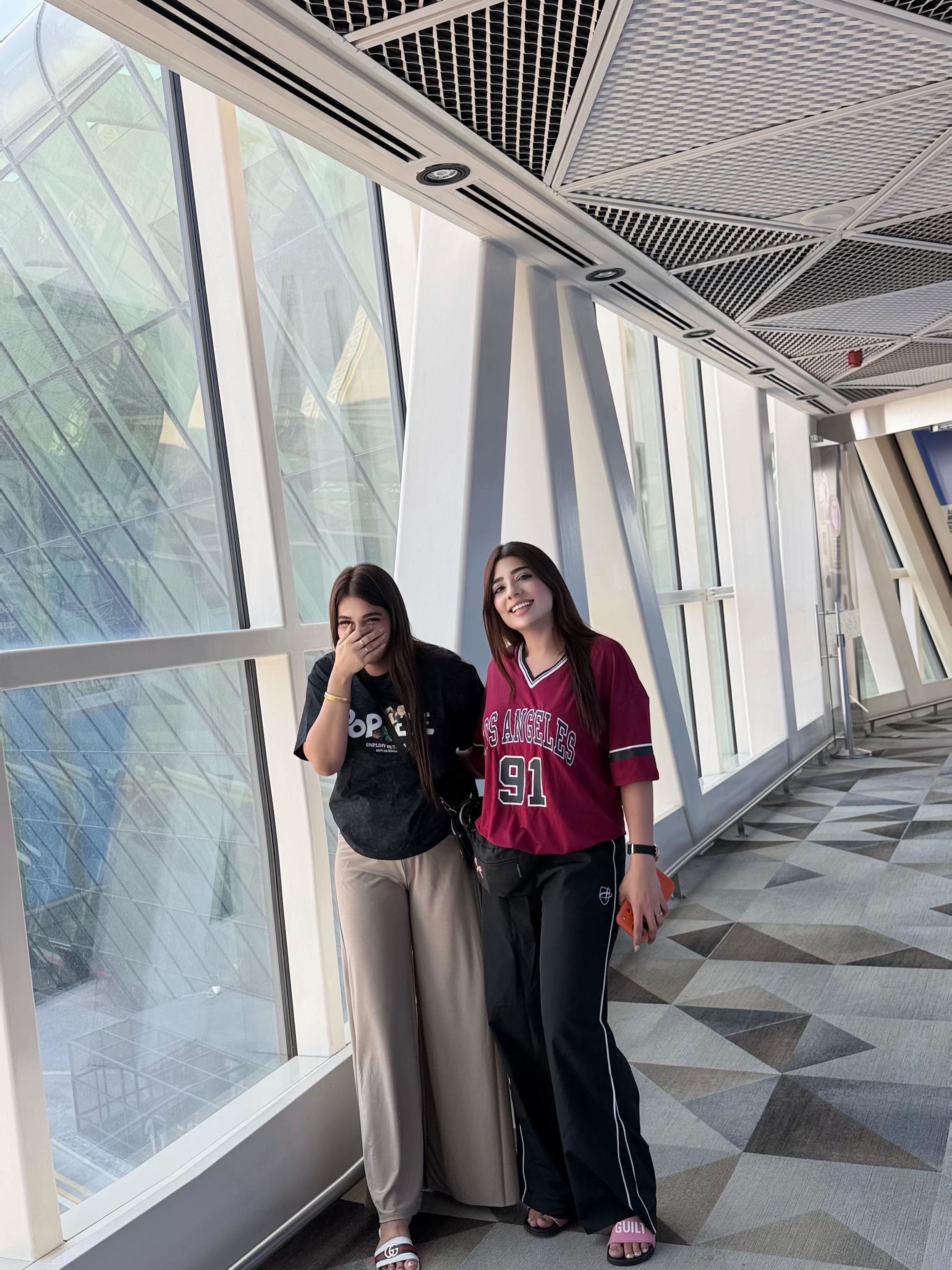 @zehra baloch🦋✈️