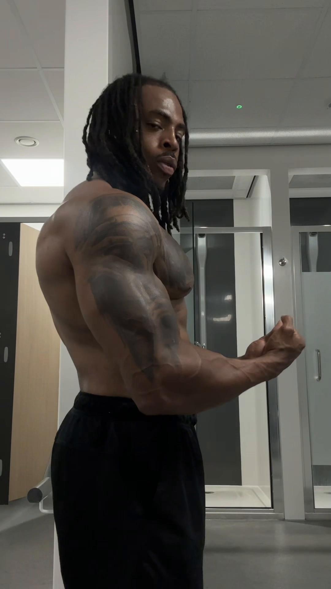 @Muscle papi
