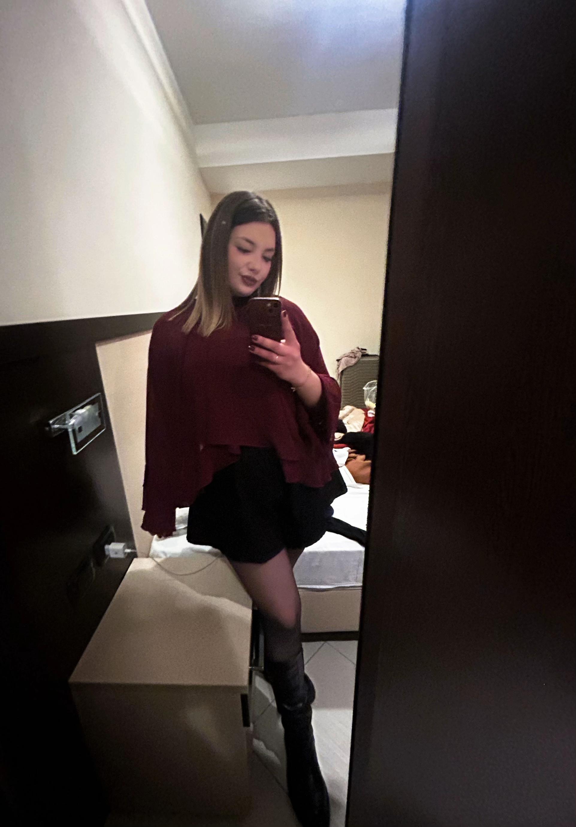 @😇