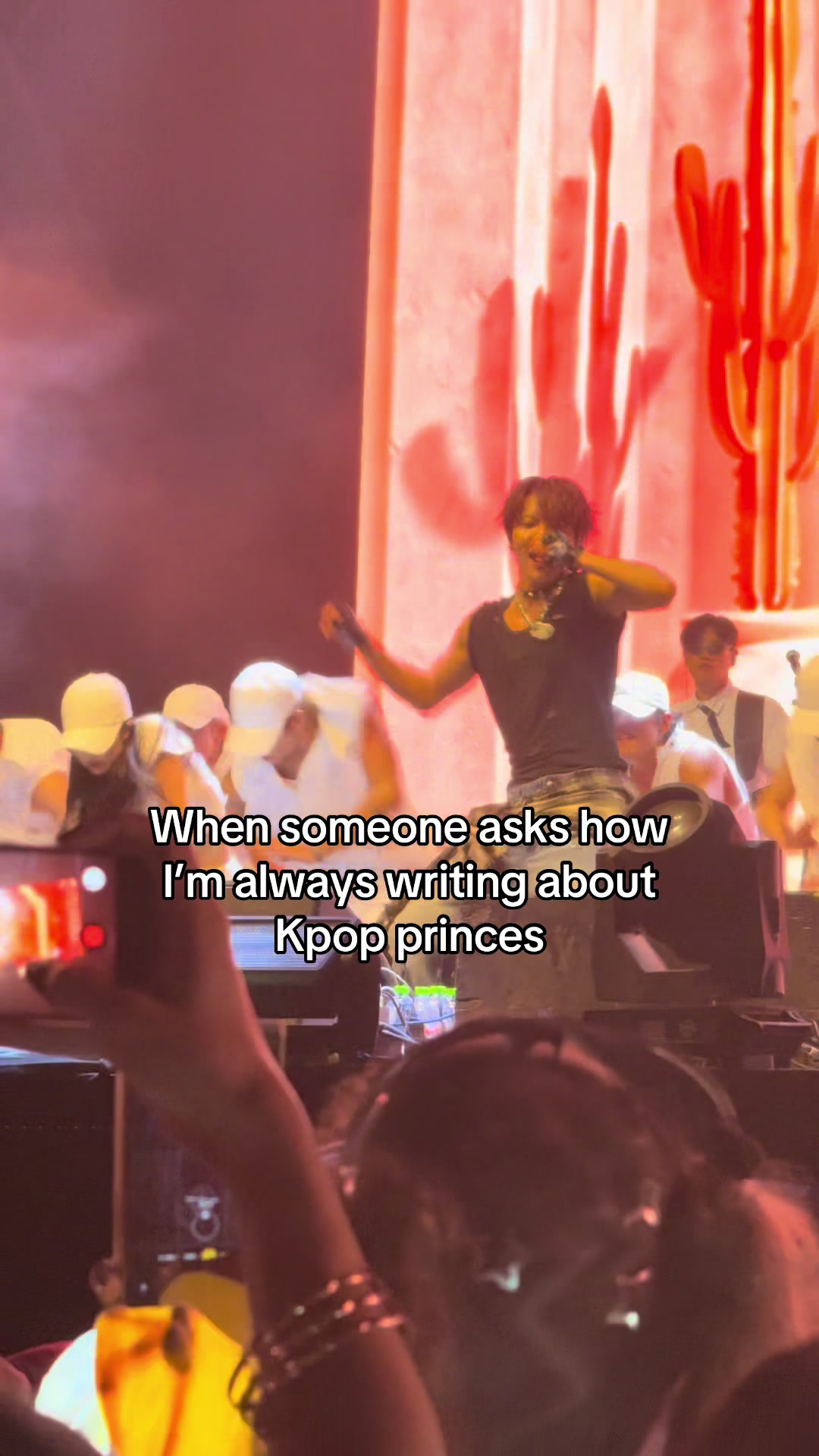 @Ella writes K-pop books
