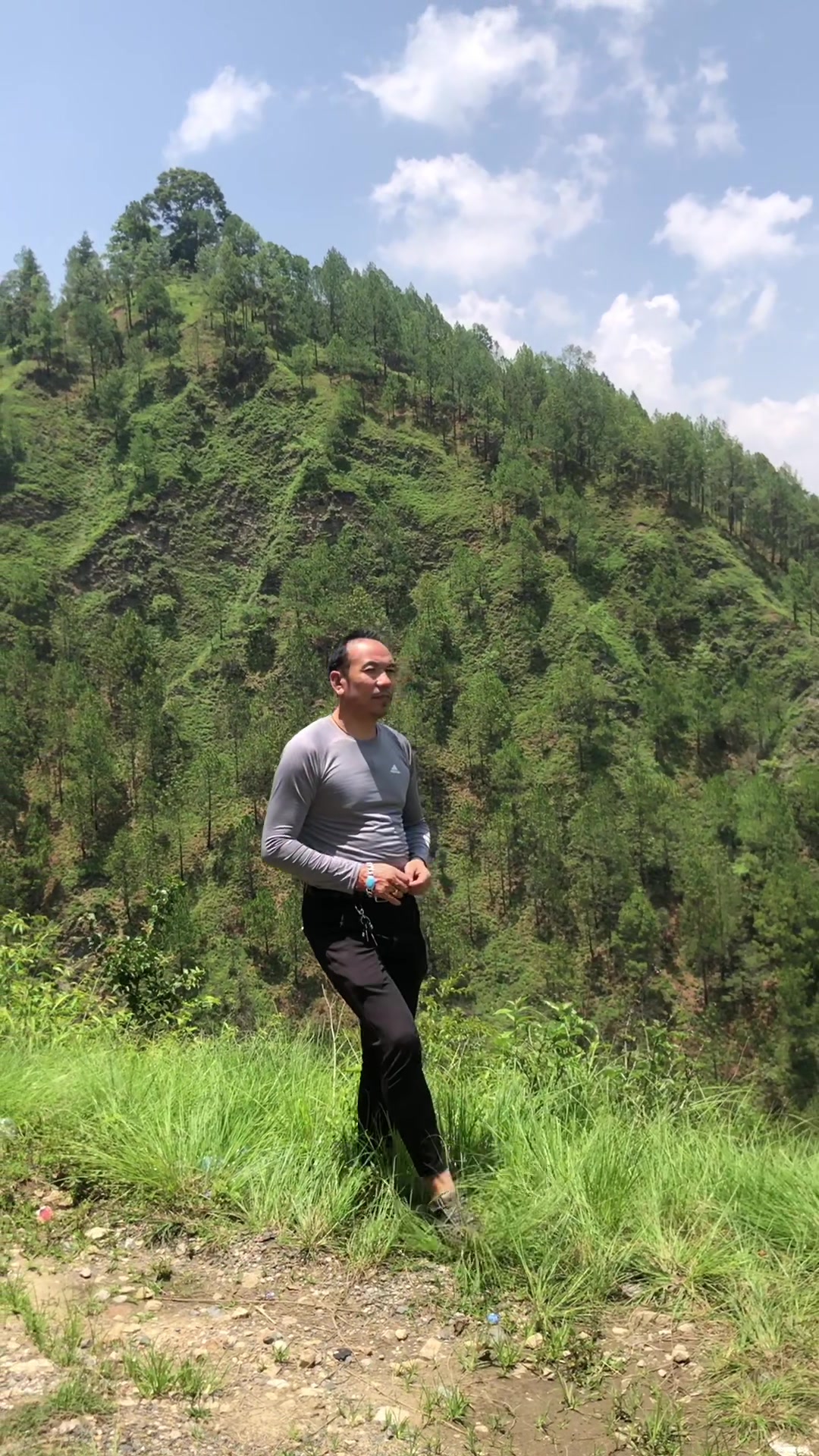 @ᵗᵃⁿᵍˢᵃⁿᵍ🩵ताङसाङ्ग लिम्बू🩵