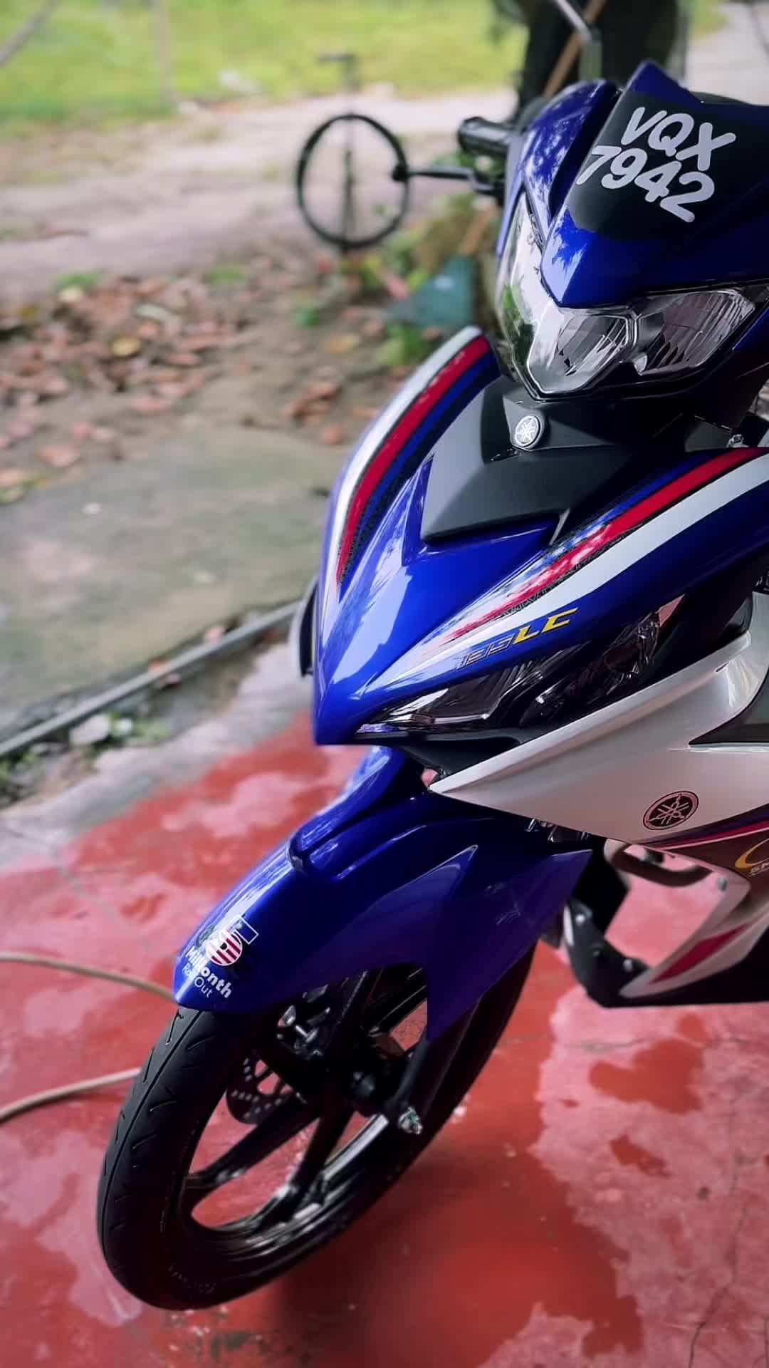 @M//K⚡