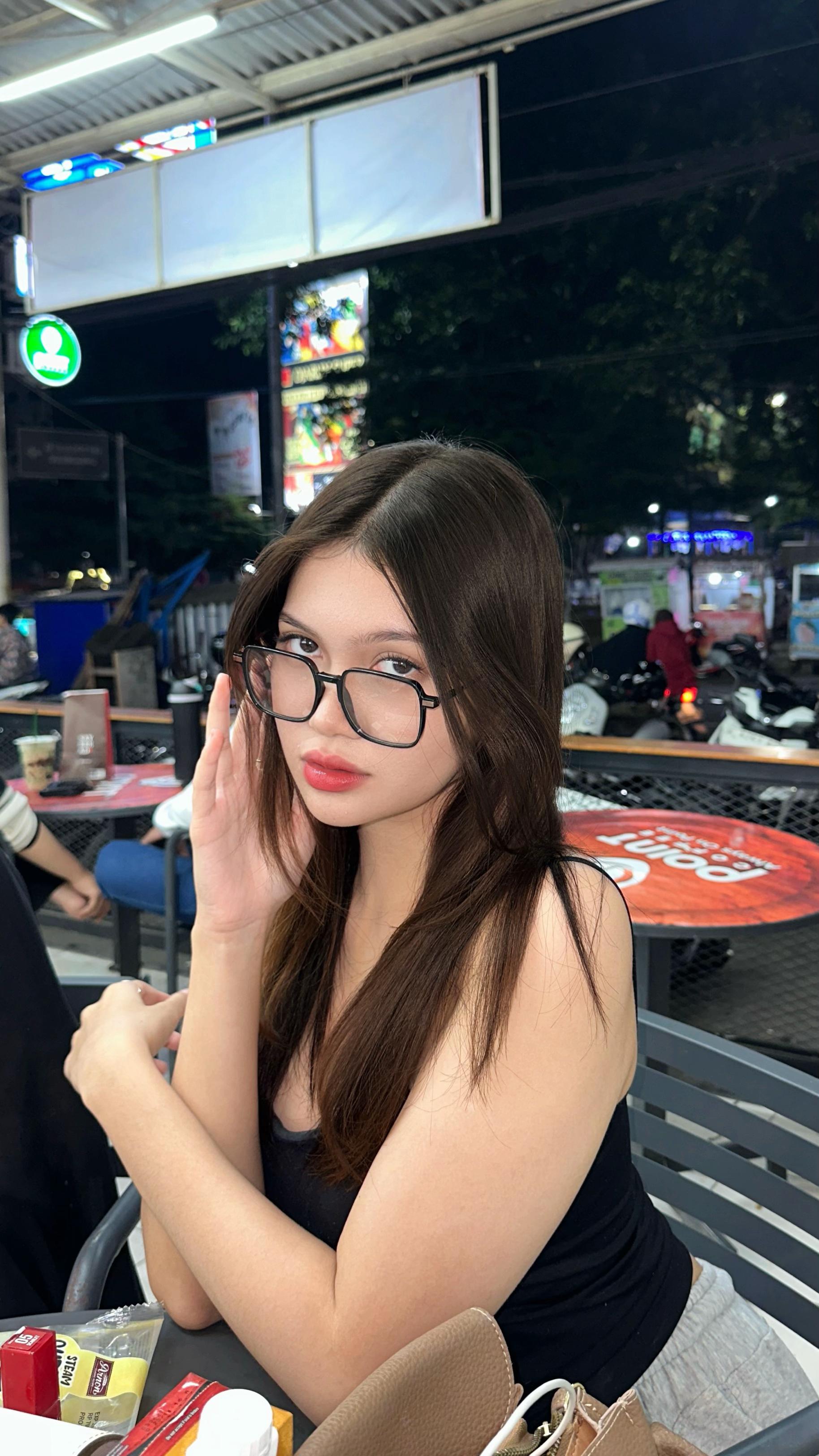 @meezy ⋆˙⟡♡₊˚