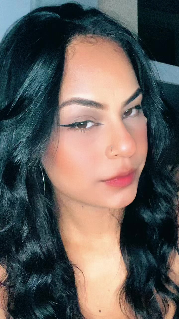@Dani_lopess
