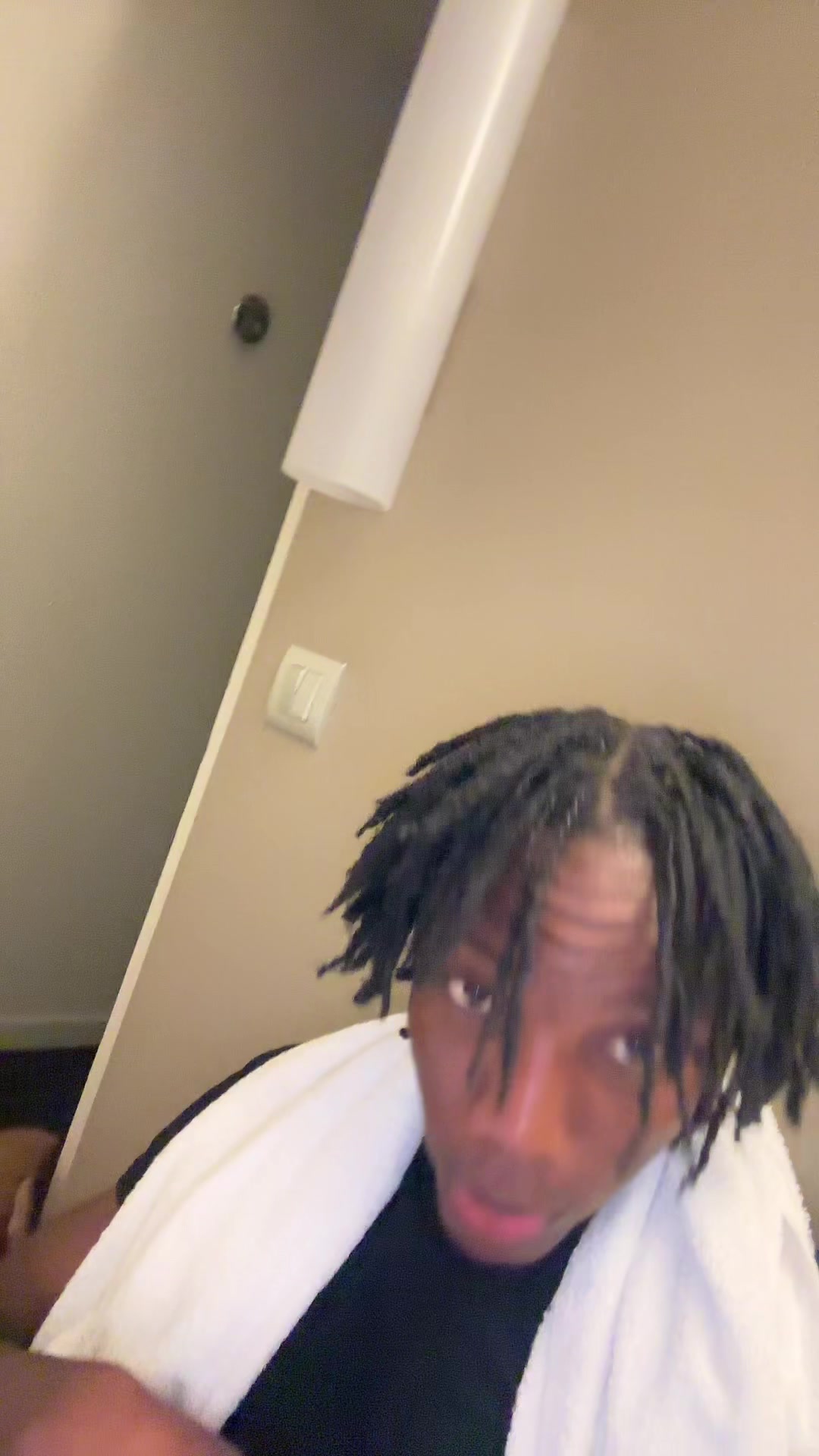 @Fingerman👅🇨🇬