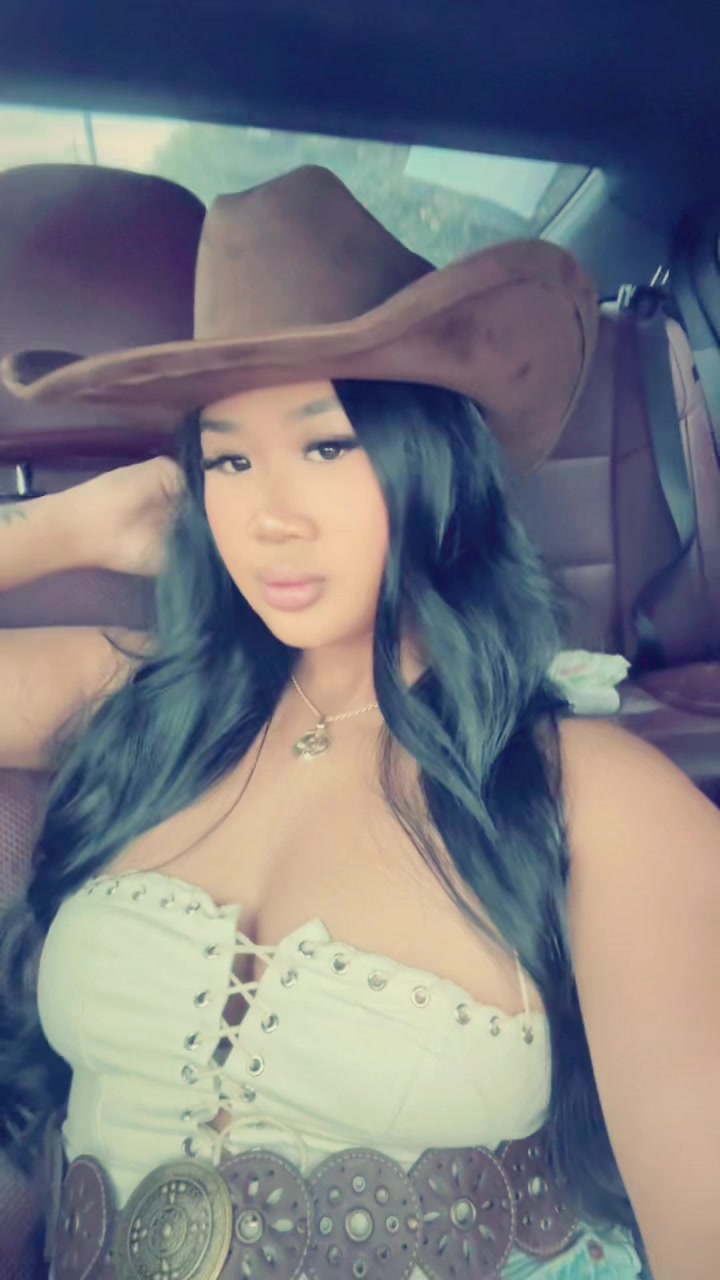 @Laniiluh_