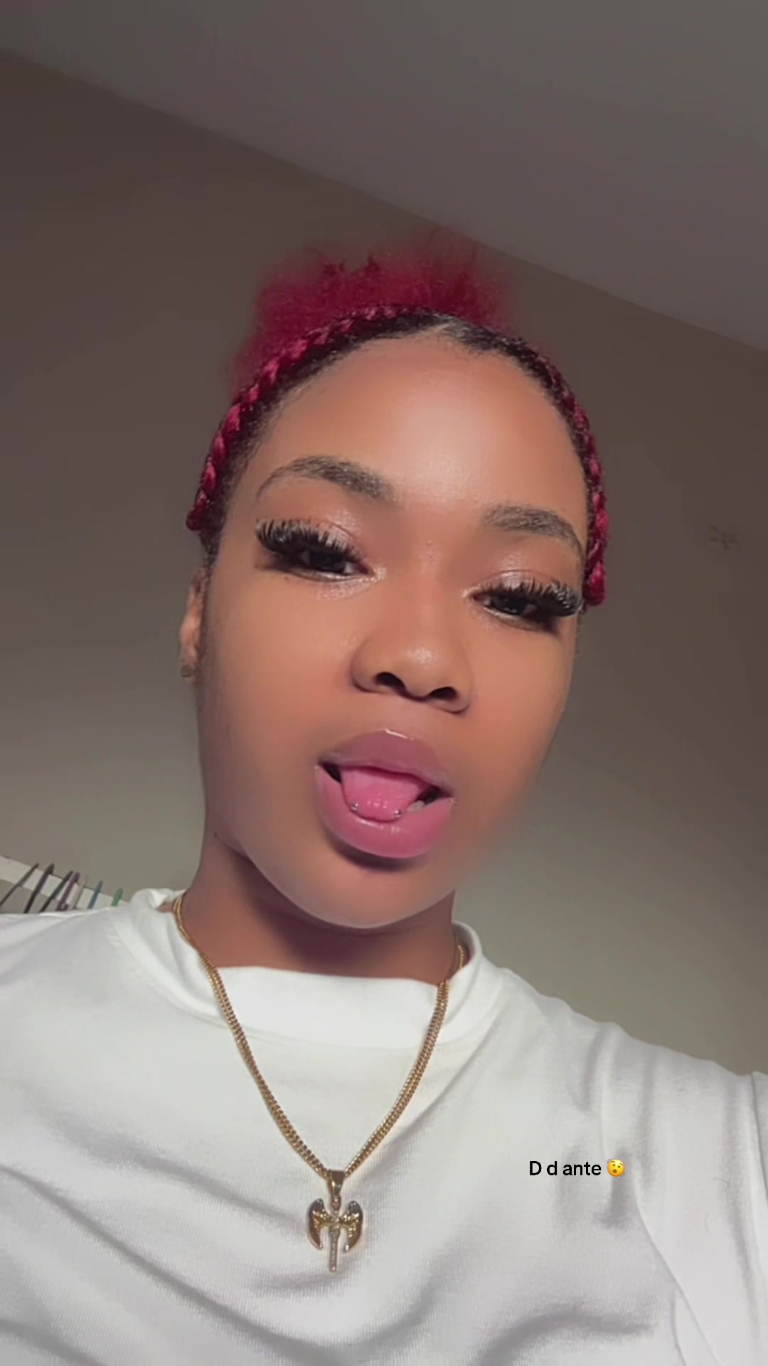 @𝓜𝓮𝓵𝓵🧚🏽&zwj;♀️