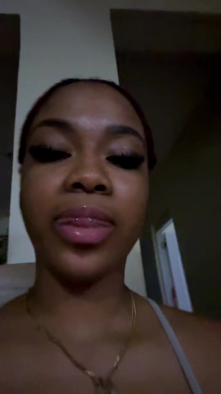@𝓜𝓮𝓵𝓵🧚🏽&zwj;♀️