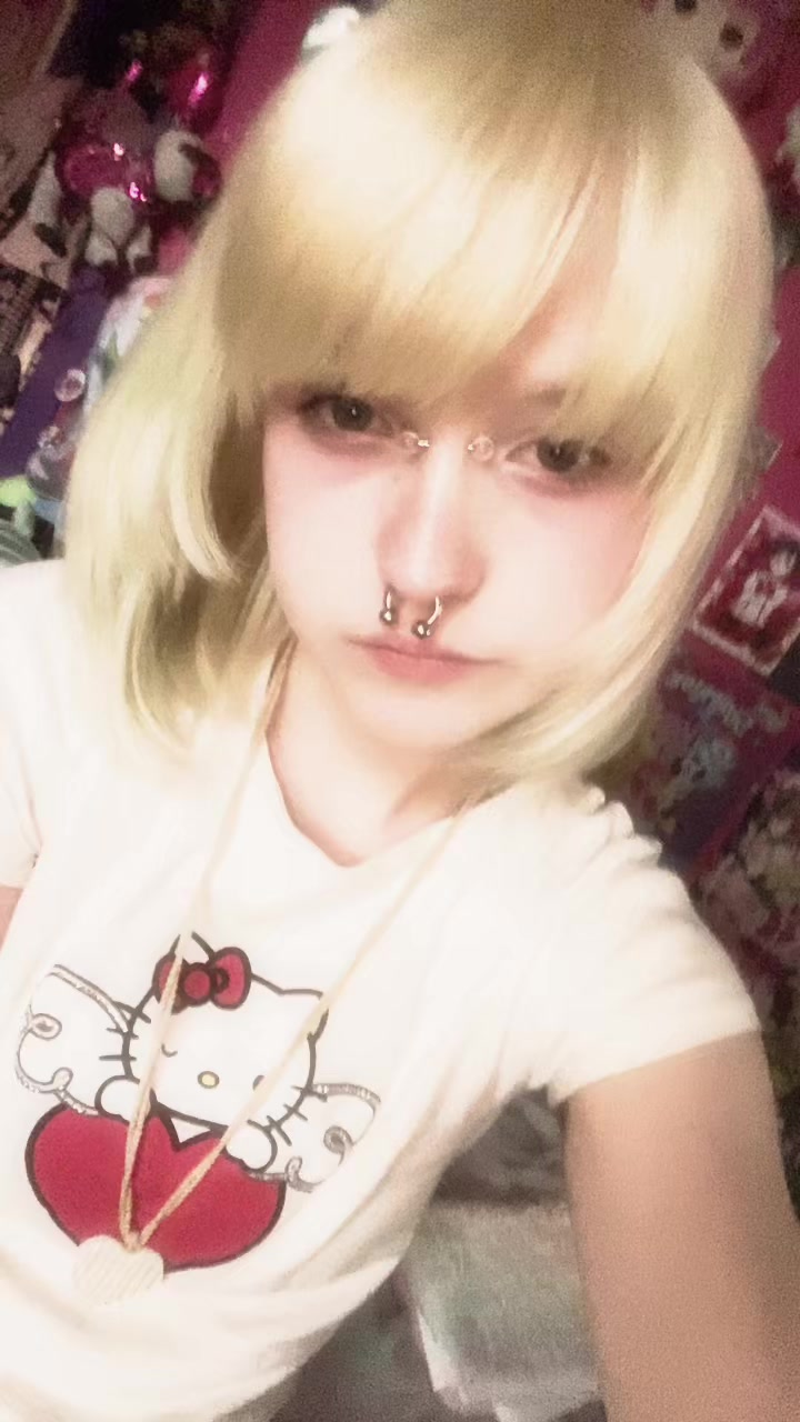 @☆*:.｡Luna｡.:*☆