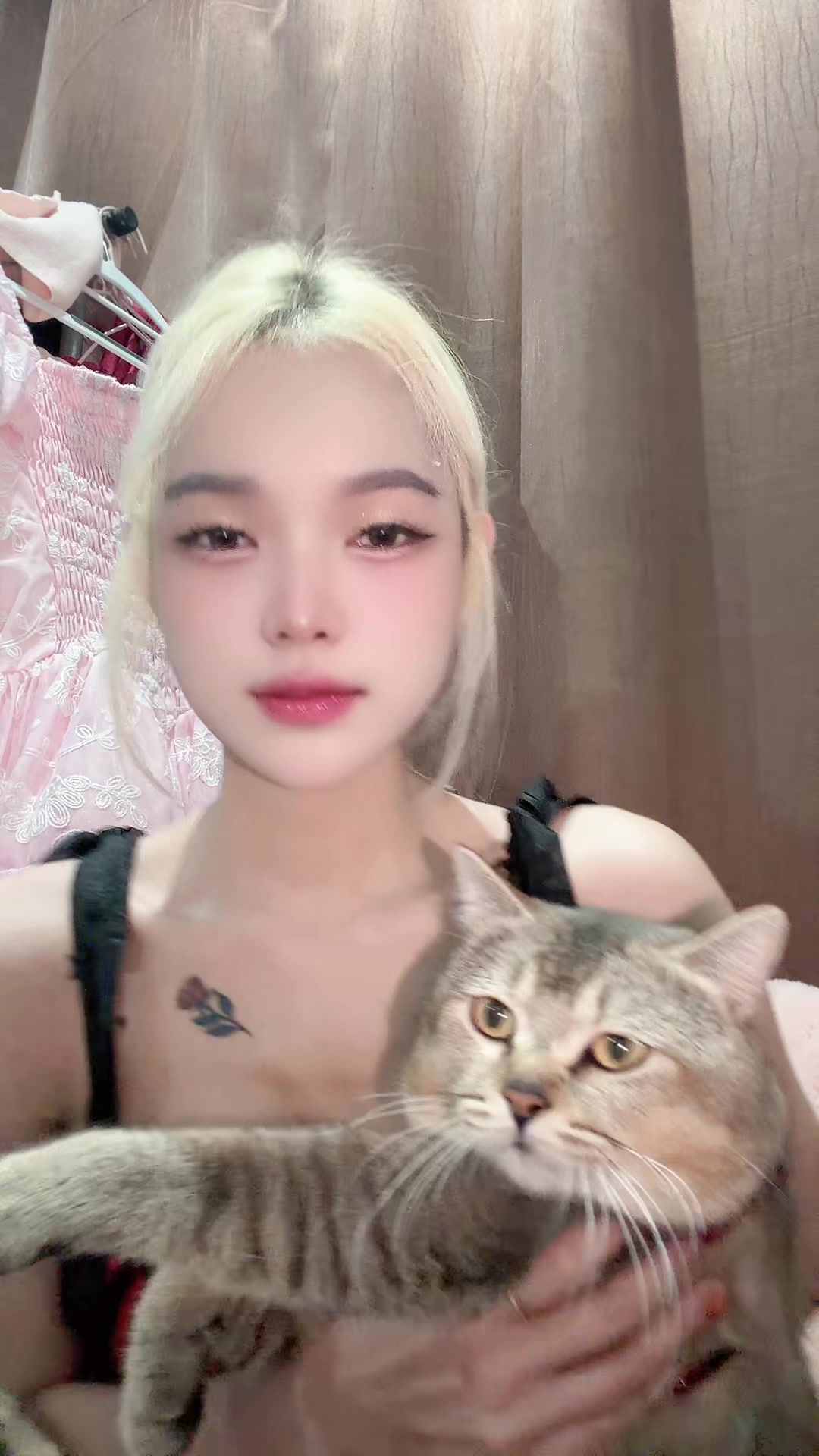 @យូ សៀវ មុី🤷&zwj;♀️