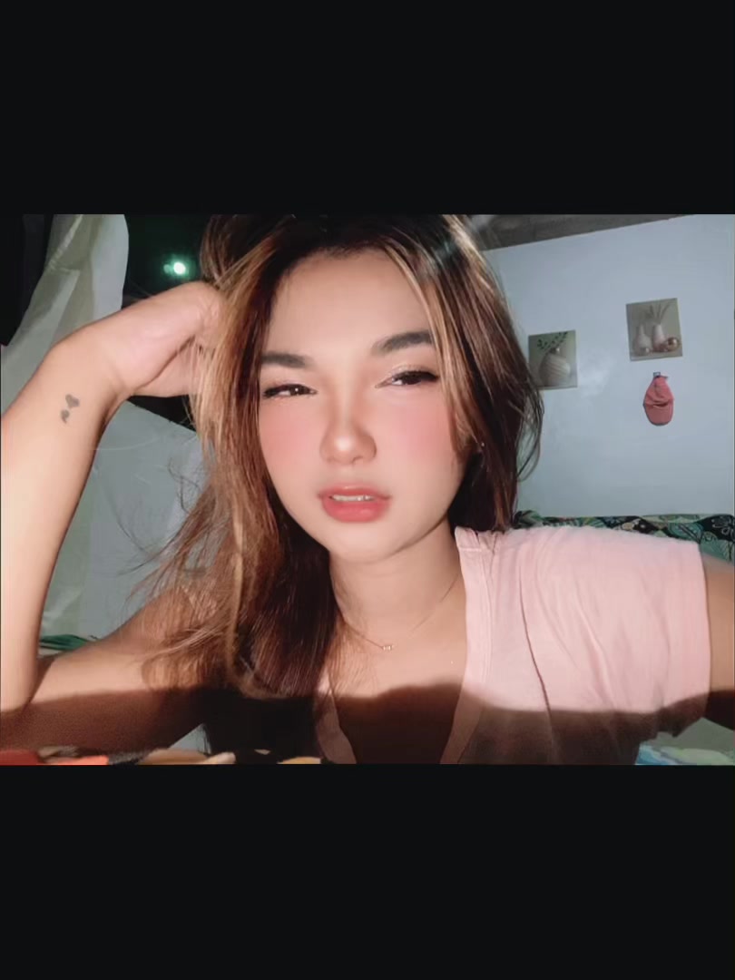 @thisishyacinth
