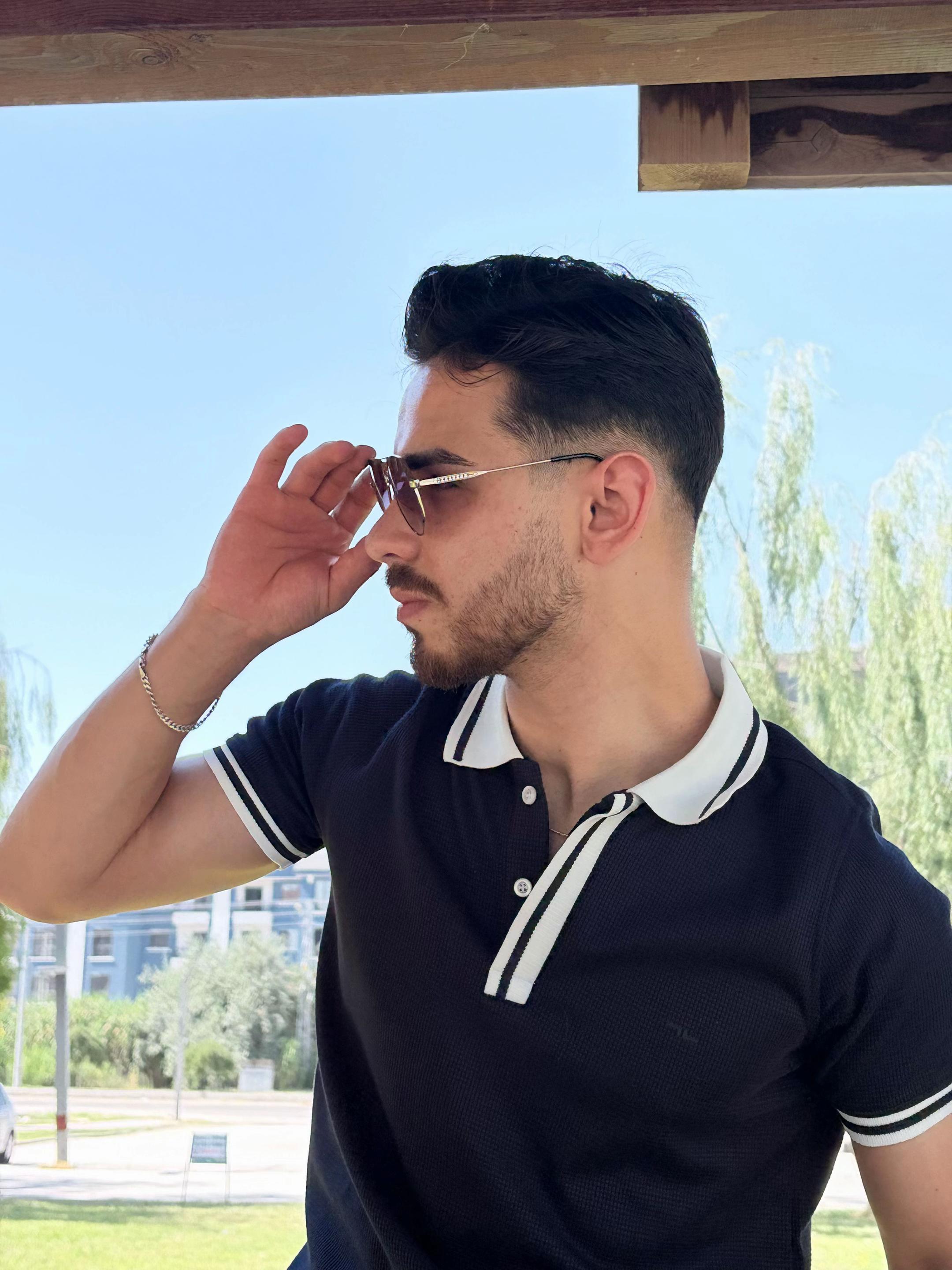 @Tahsinkarapinar