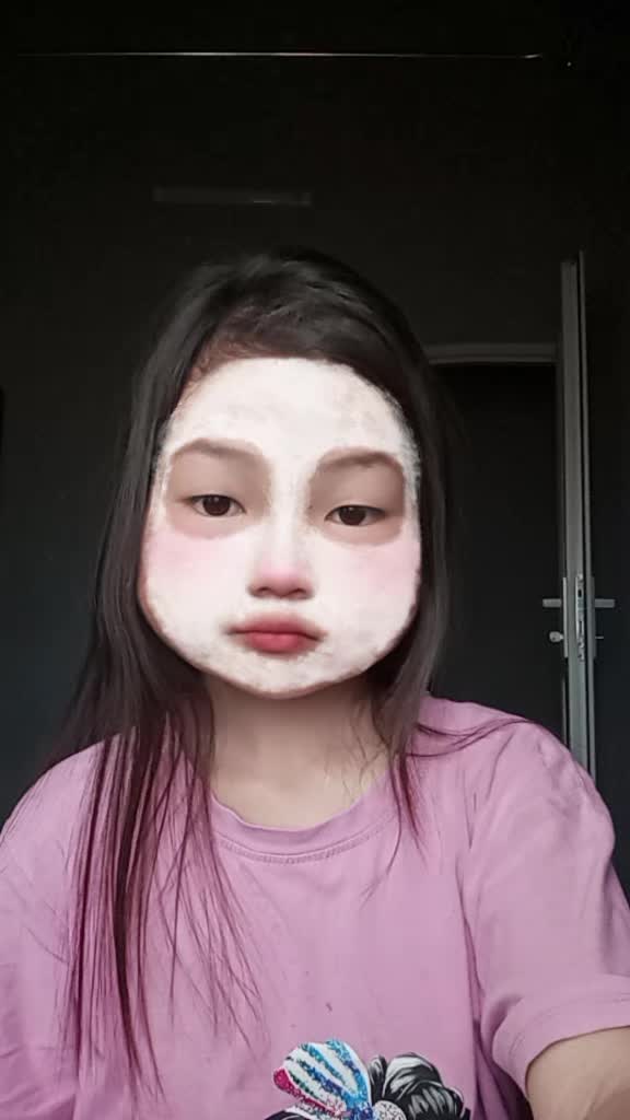 @Em Bé Minh Châu