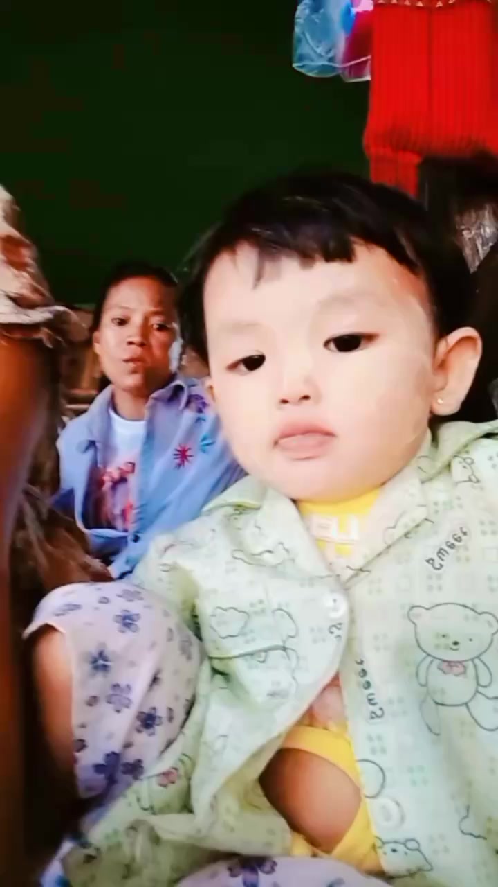@💛Thwal Thwal Hnin💛