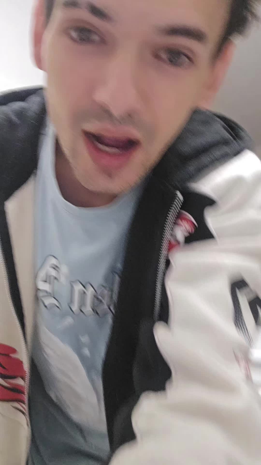 @Corb&deg;