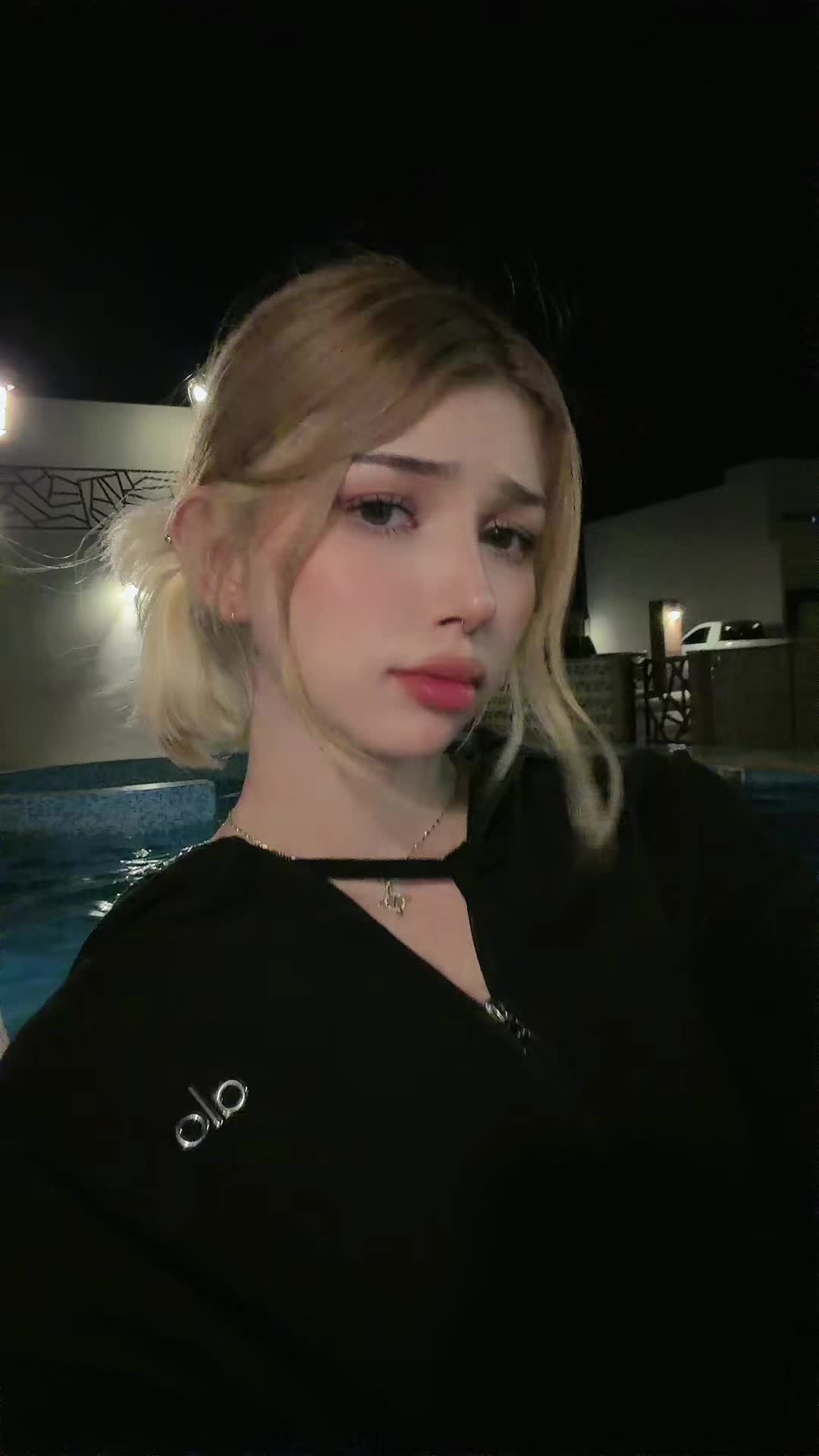 @𝓑𝓮𝓵𝓬𝔂 𝓖𝓻𝓮𝔂🍒👁️⃤
