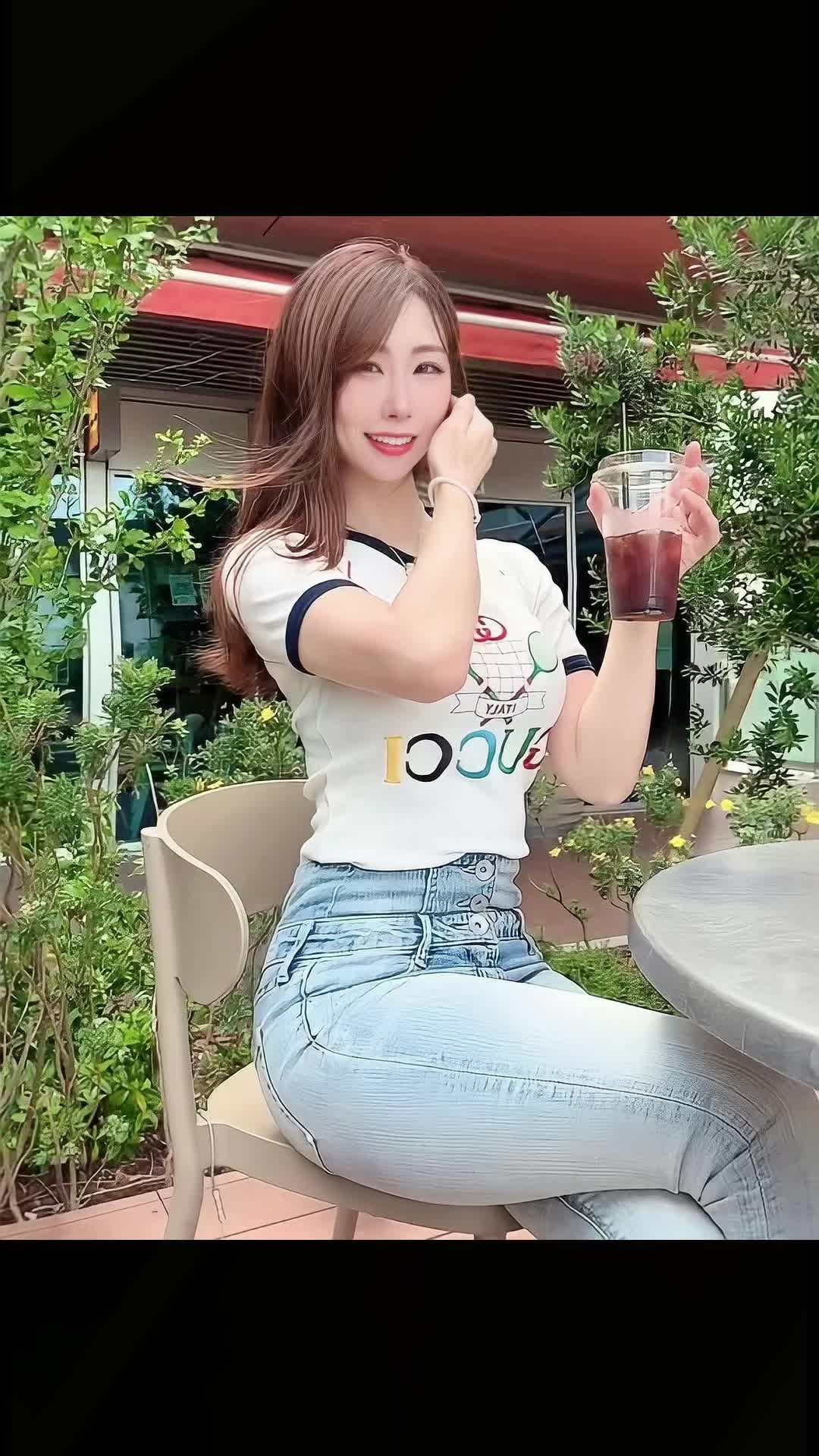 @Hana