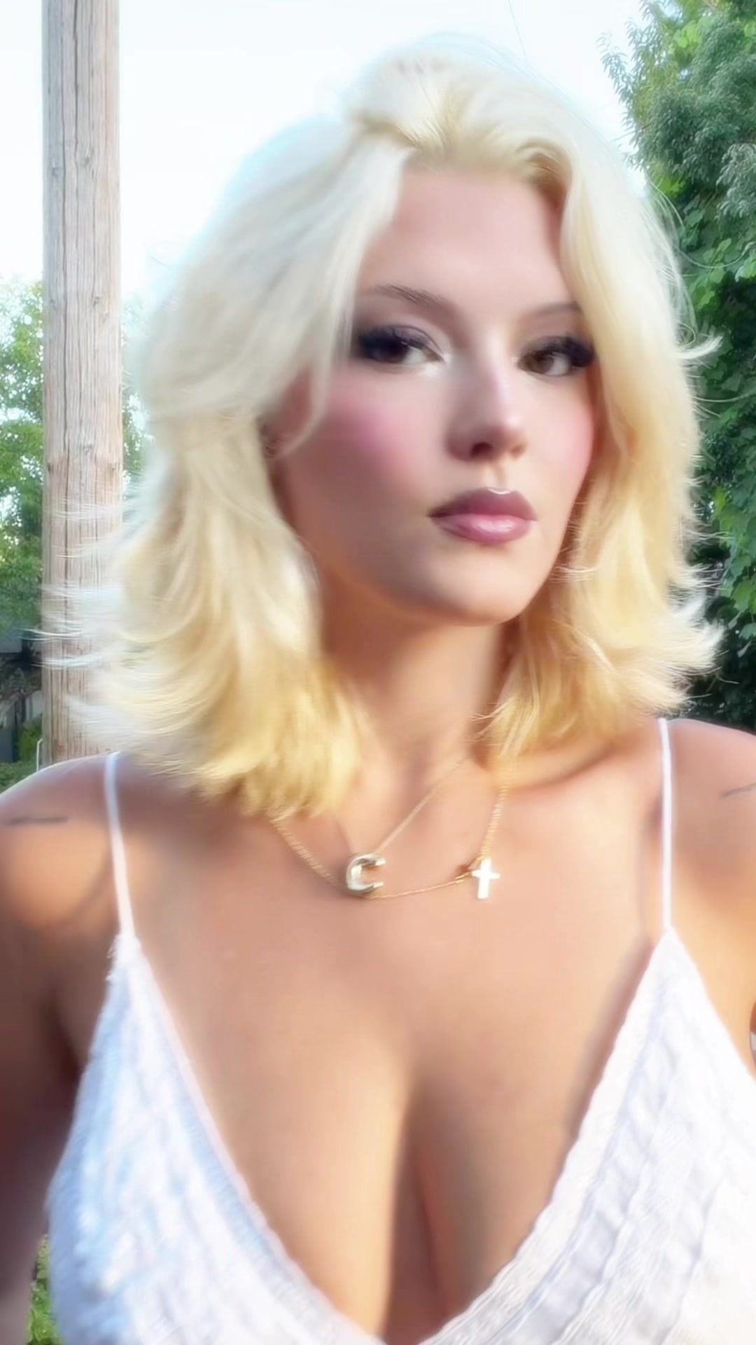 @glamwithavabella