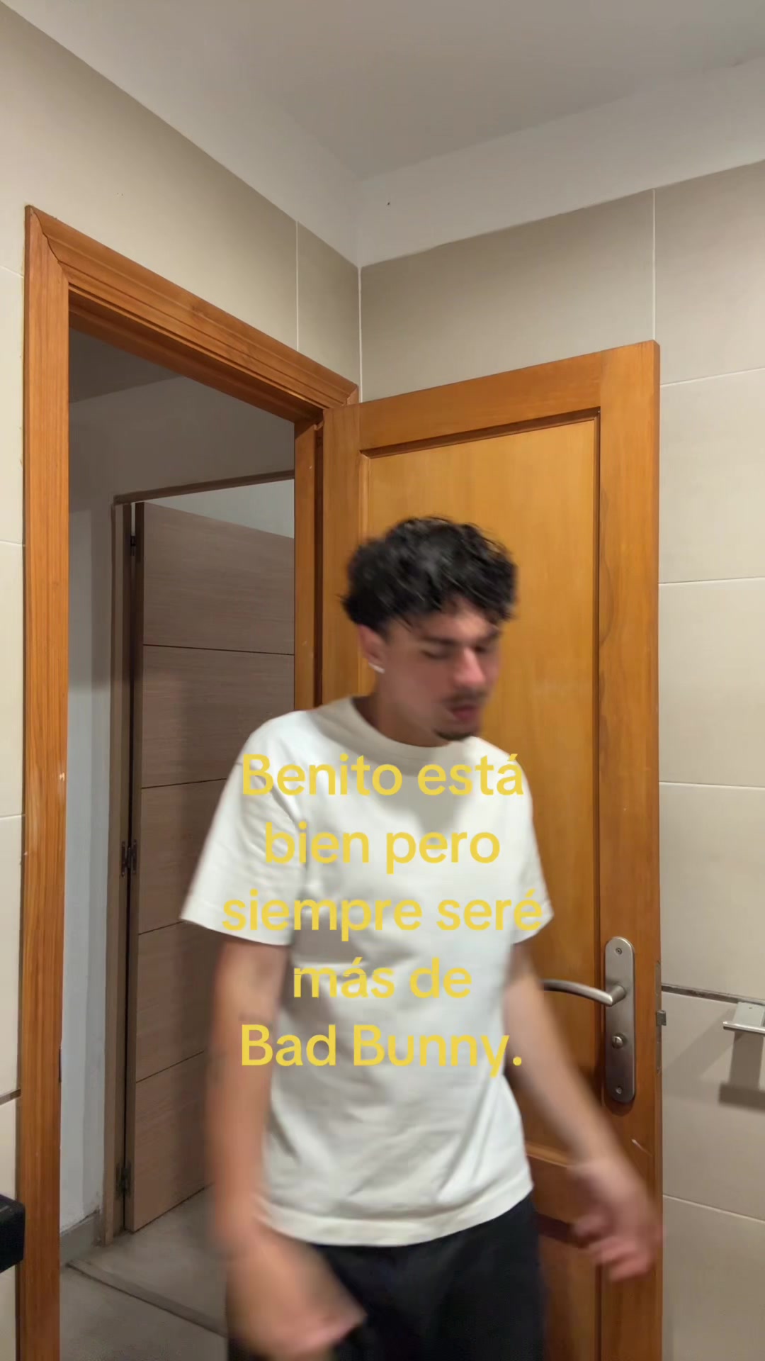 @carlosbelloo__