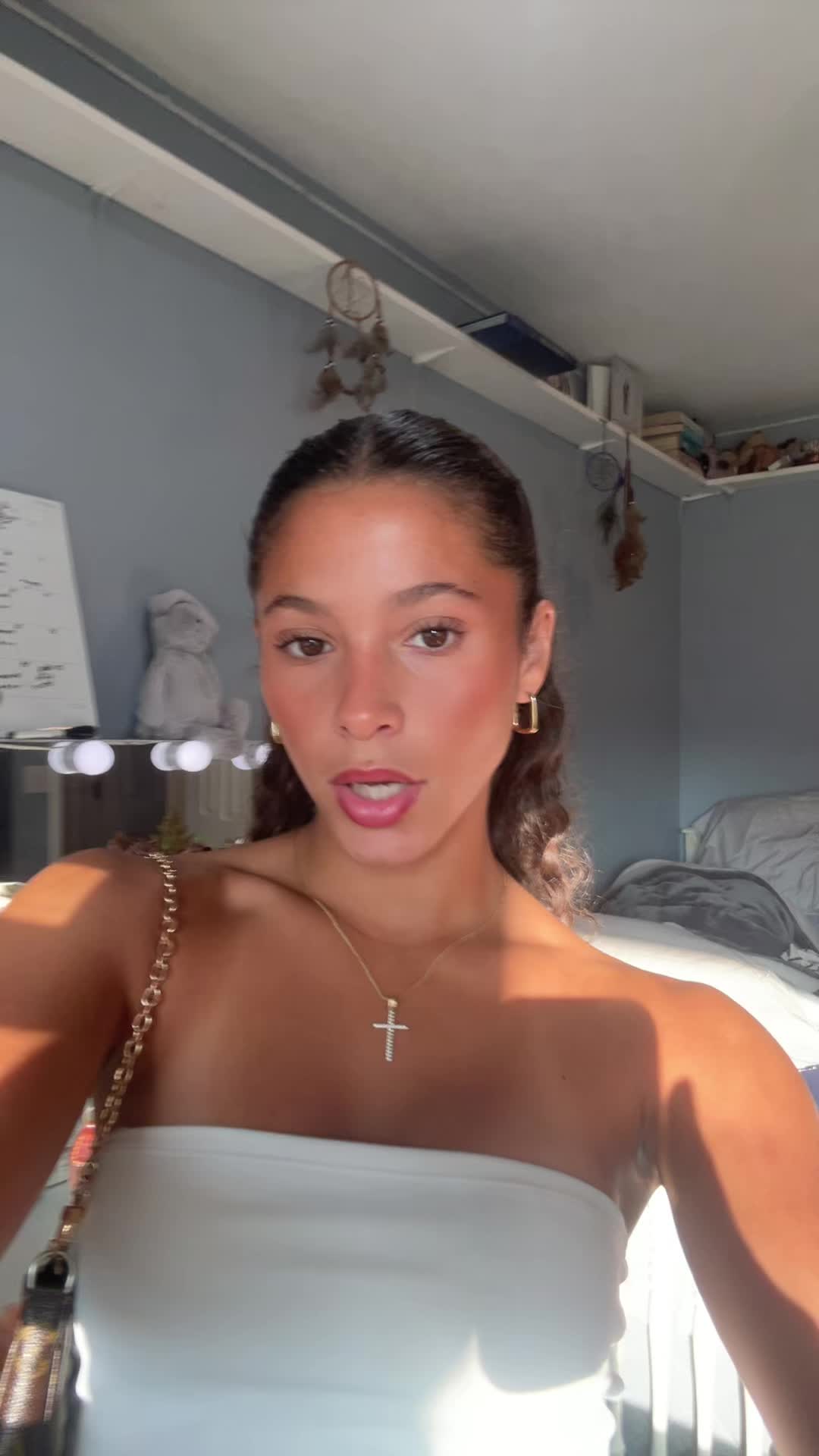 @Avaabowers