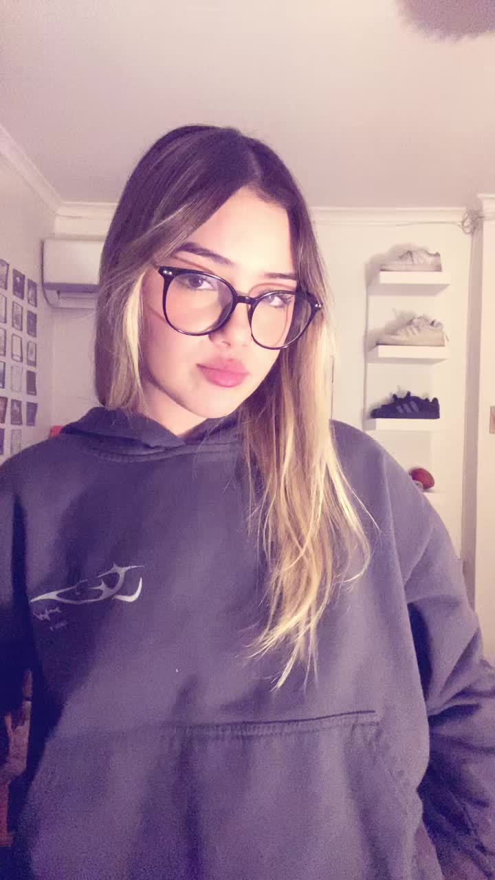 @Valentina
