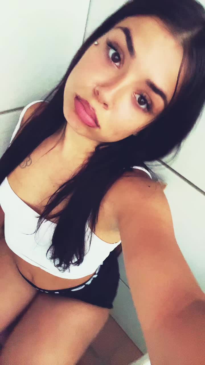 @orodeleyy