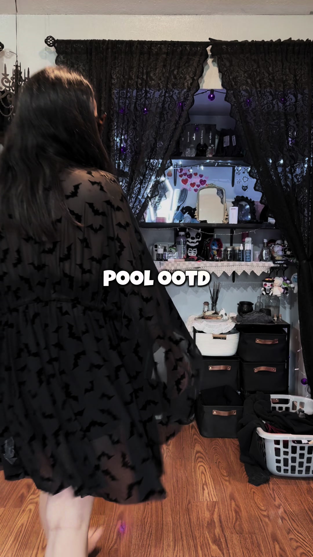 @Soft Goth Becca
