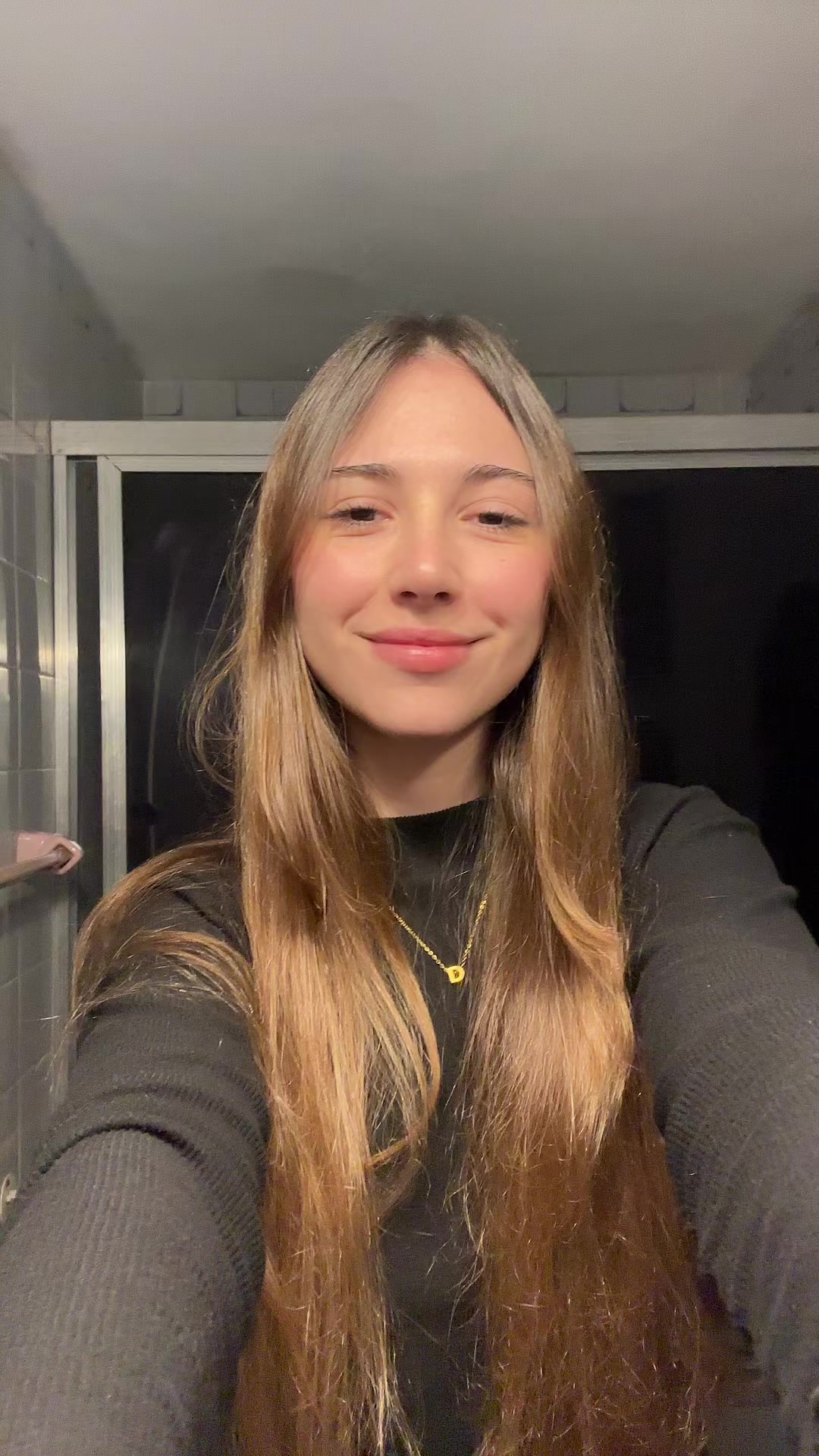 @Delf1na