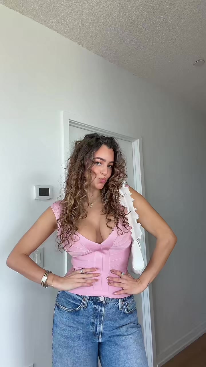 @Monika Mancini 🦋