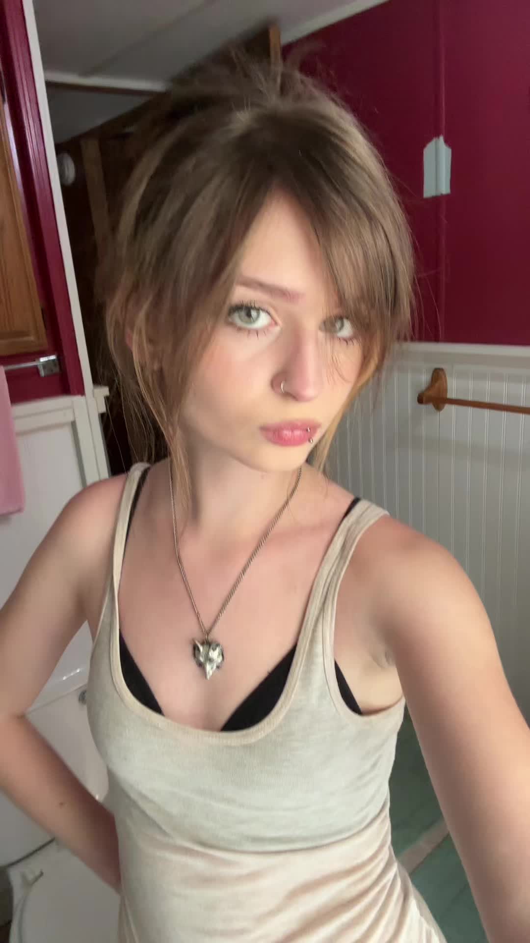 @bella