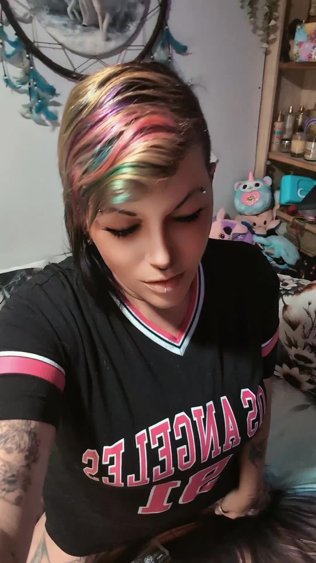 @🏳️&zwj;🌈🌻Queenbab🦋🏳️&zwj;🌈