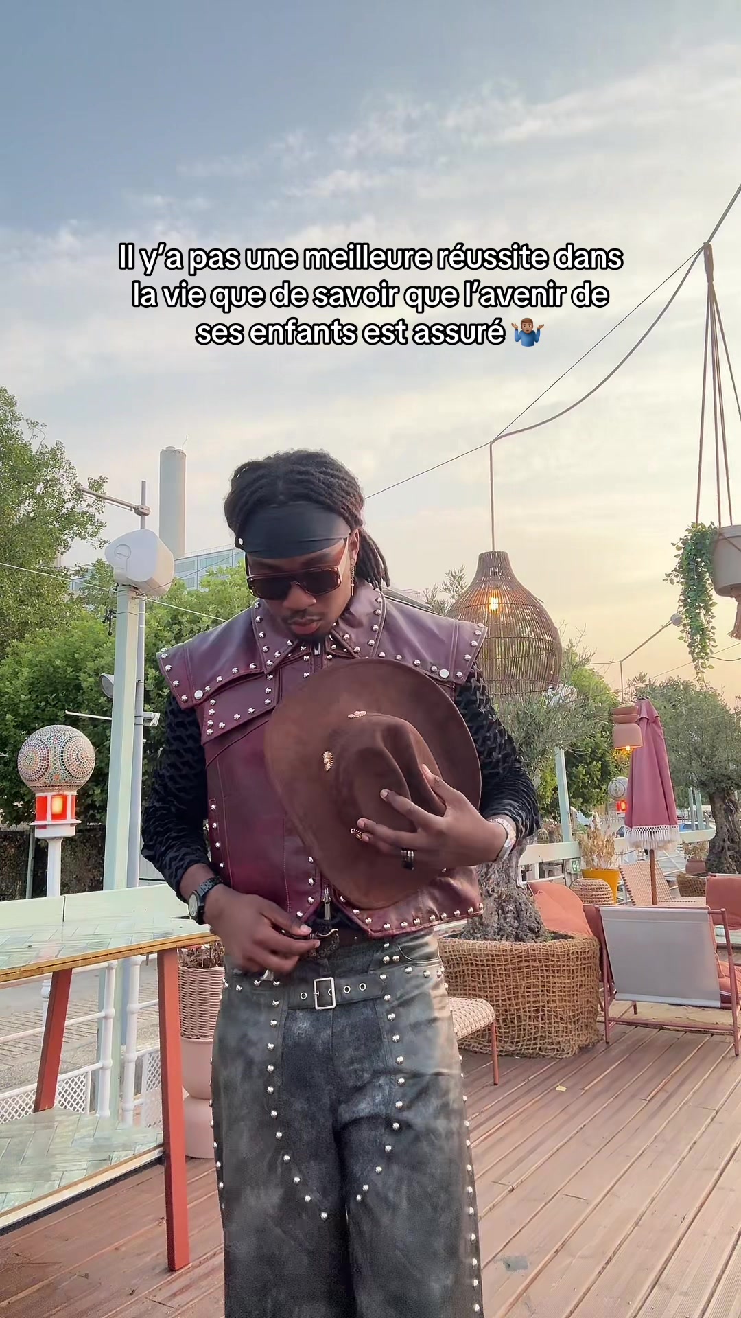 @NOTORIOUS BIG BENE 🤴🏽 ✪