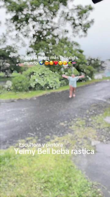 @Yeimy Bell beba rastica 42