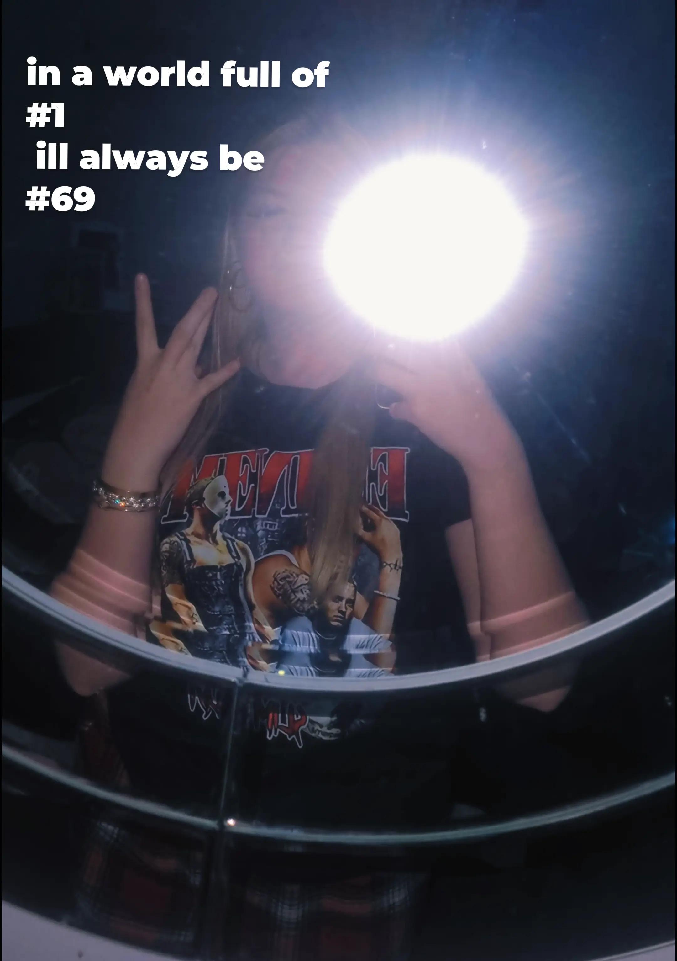 @Nell ★