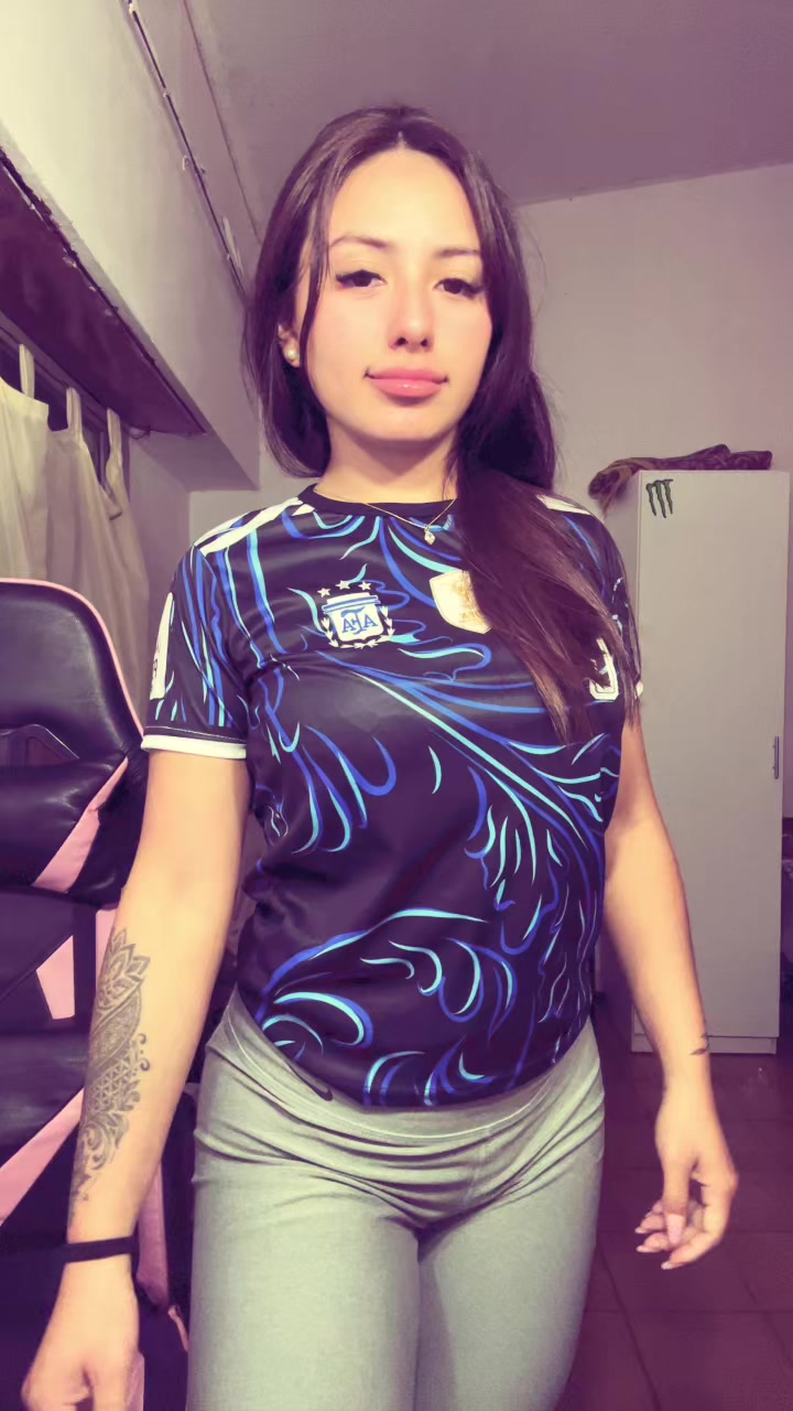 @ℋ𝑜𝓁𝒶 𝓈𝑜𝓎 𝓂𝒾𝓁𝒾⭐️