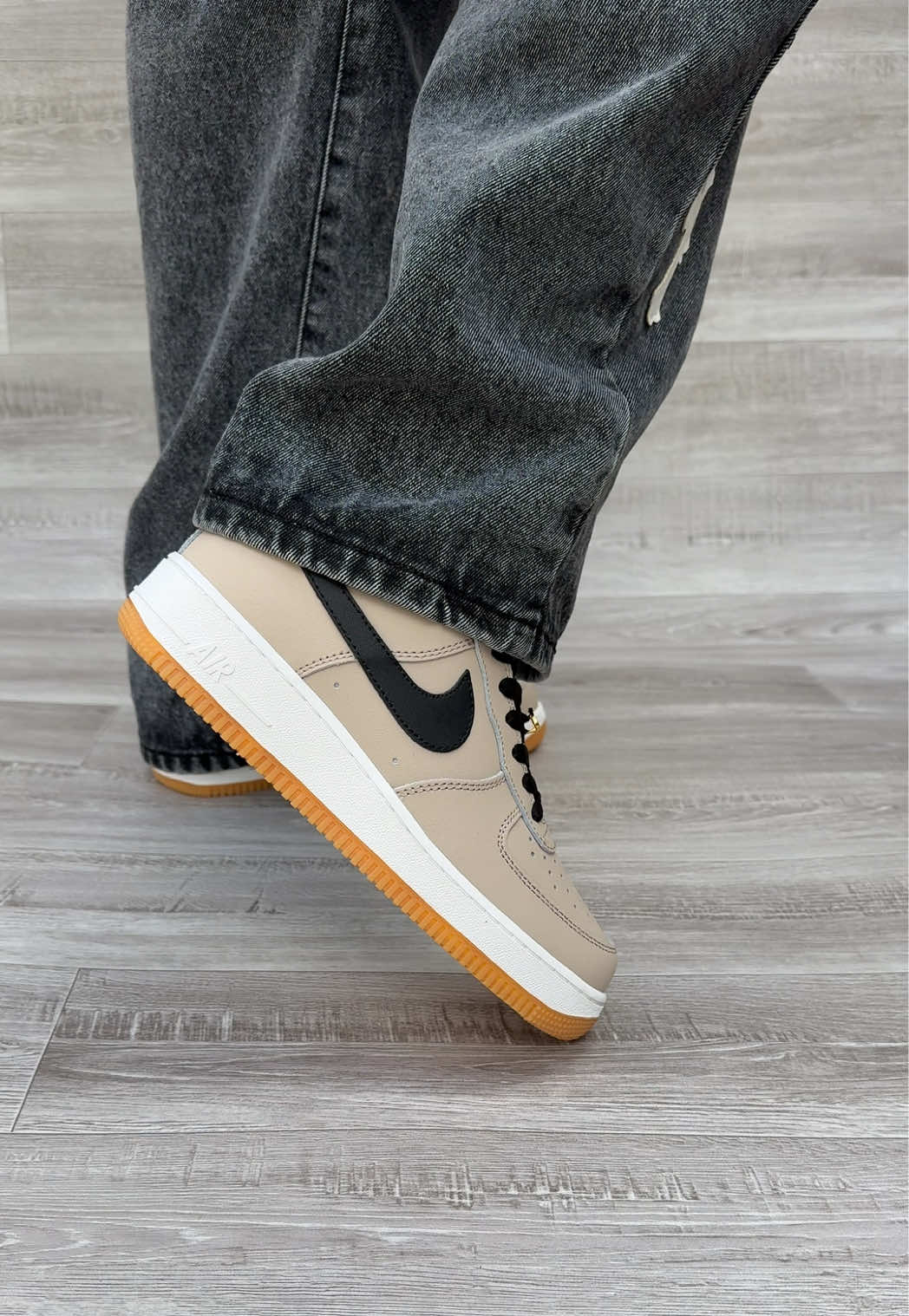 @etihad shoes