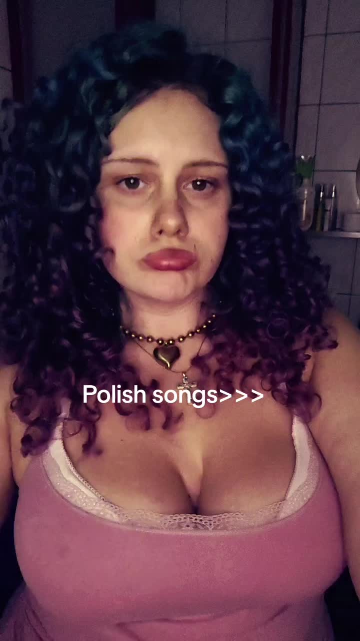 @Nina 🦛