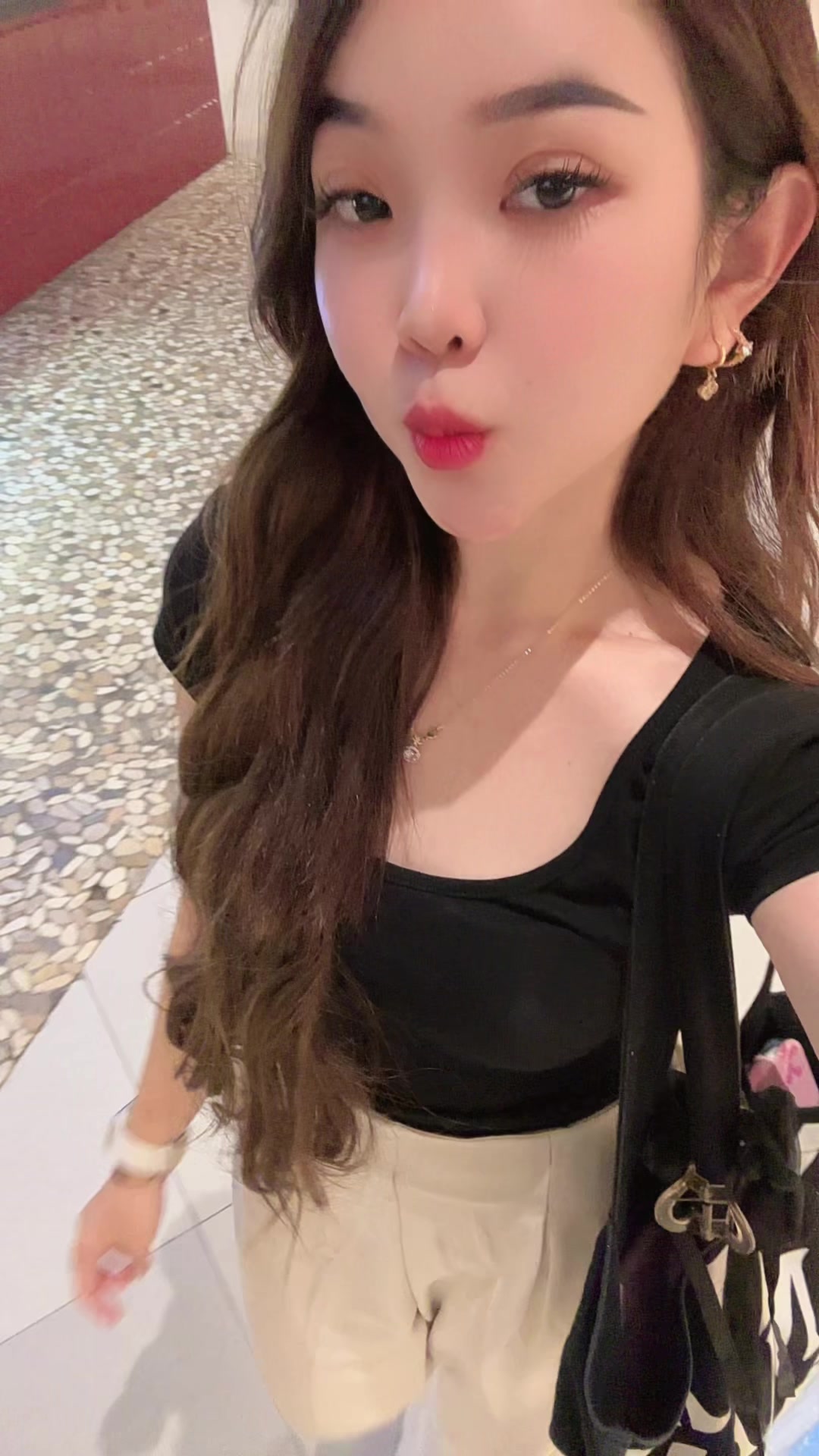 @ItsMe_Via