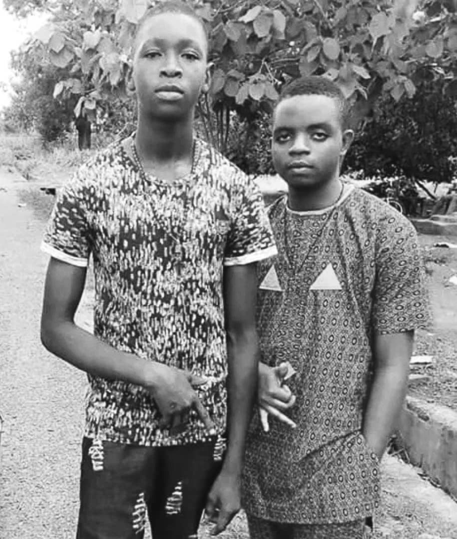 @AGBO7🖤💛
