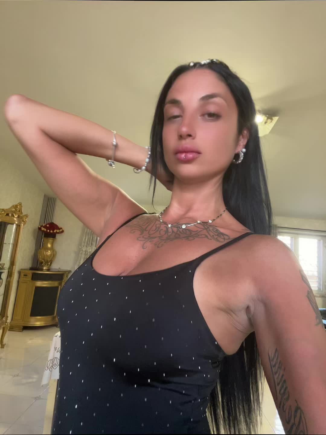 @👑