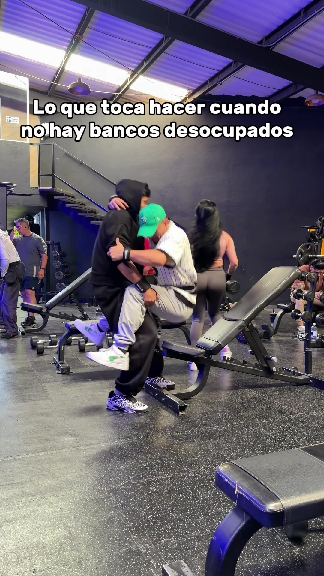 @GYM BRO.