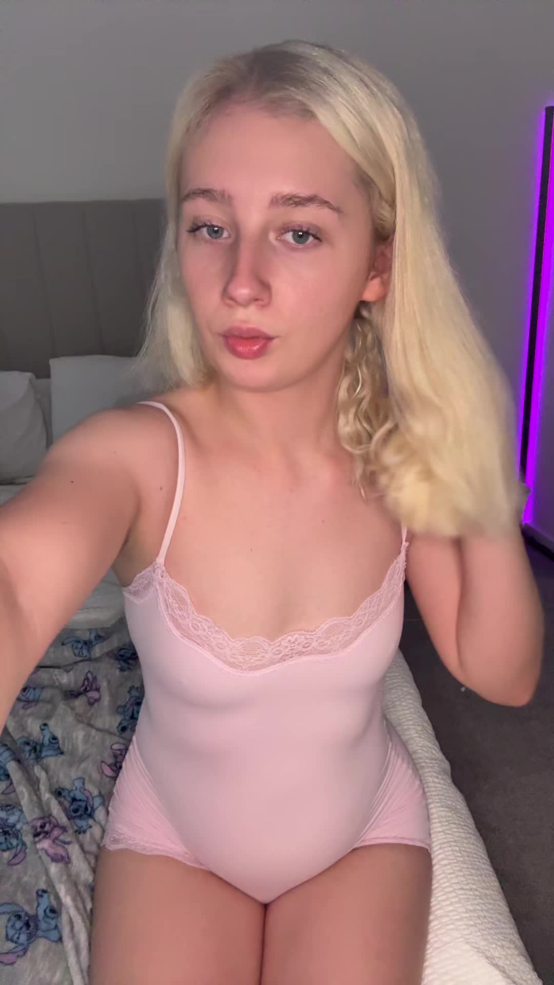 @harleymaeee2